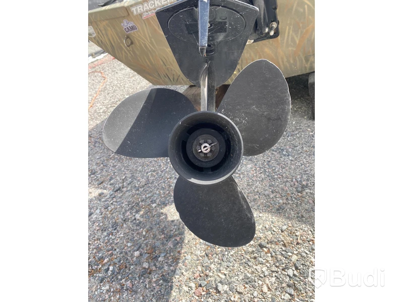 Tracker Grizzly 1754 Motorboat with Evinrude 50