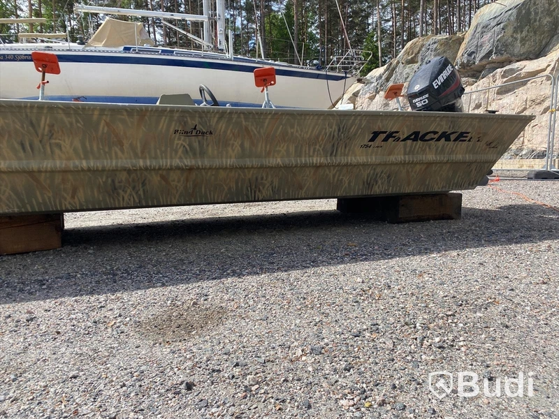Tracker Grizzly 1754 Motorboat with Evinrude 50