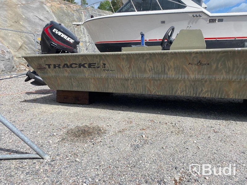 Tracker Grizzly 1754 Motorboat with Evinrude 50