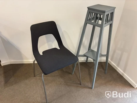 Stol, grå inkl. piedestal