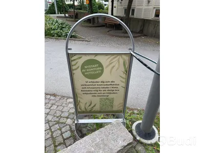 2 Pavement Signs