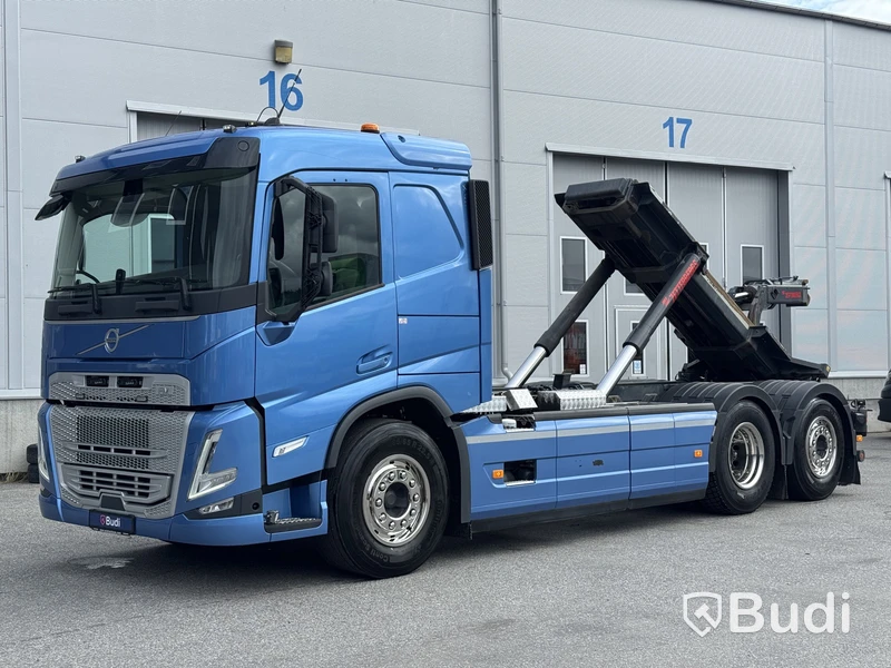 Volvo FM 470 6x2-4 I-Shift TR Hooklift - 2024 | Zetterbergs LIVAB