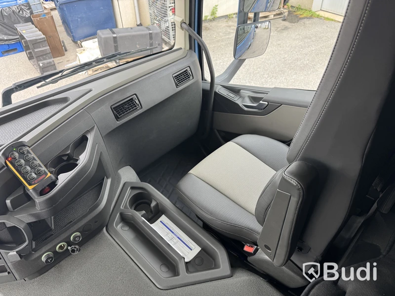 Volvo FM 470 6x2-4 I-Shift TR Hooklift - 2024 | Zetterbergs LIVAB