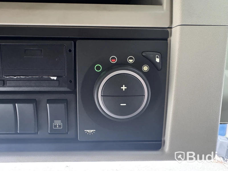 Volvo FM 470 6x2-4 I-Shift TR Hooklift - 2024 | Zetterbergs LIVAB