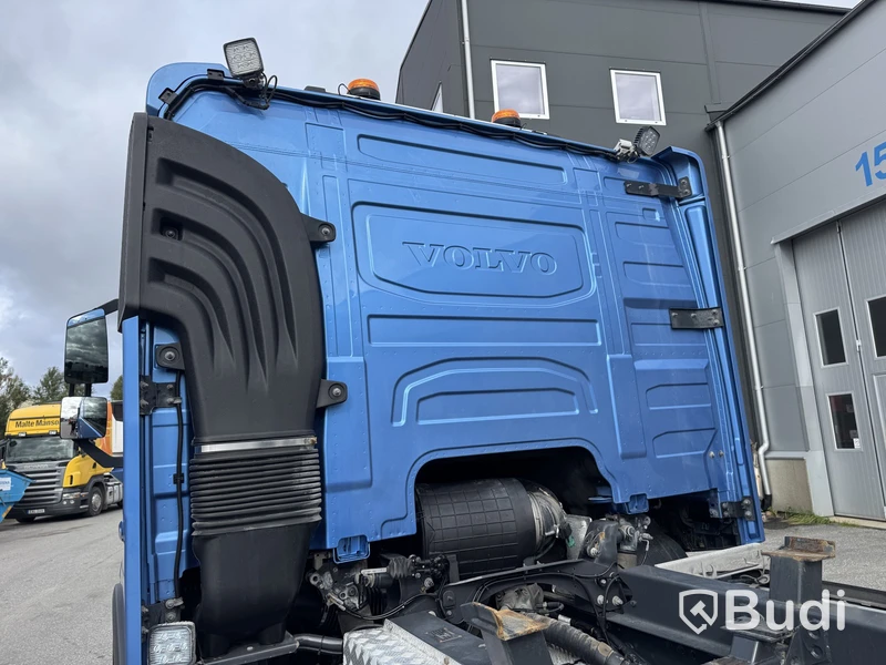 Volvo FM 470 6x2-4 I-Shift TR Hooklift - 2024 | Zetterbergs LIVAB
