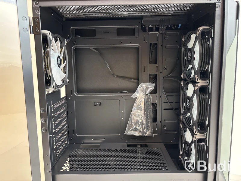 10 st. Datorchassin GTSA Infinity Massive ARGB