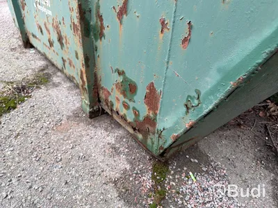 Container