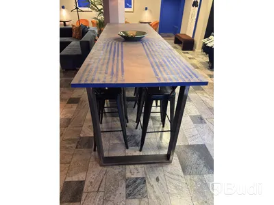 Bord inkl. 8 st. Stolar