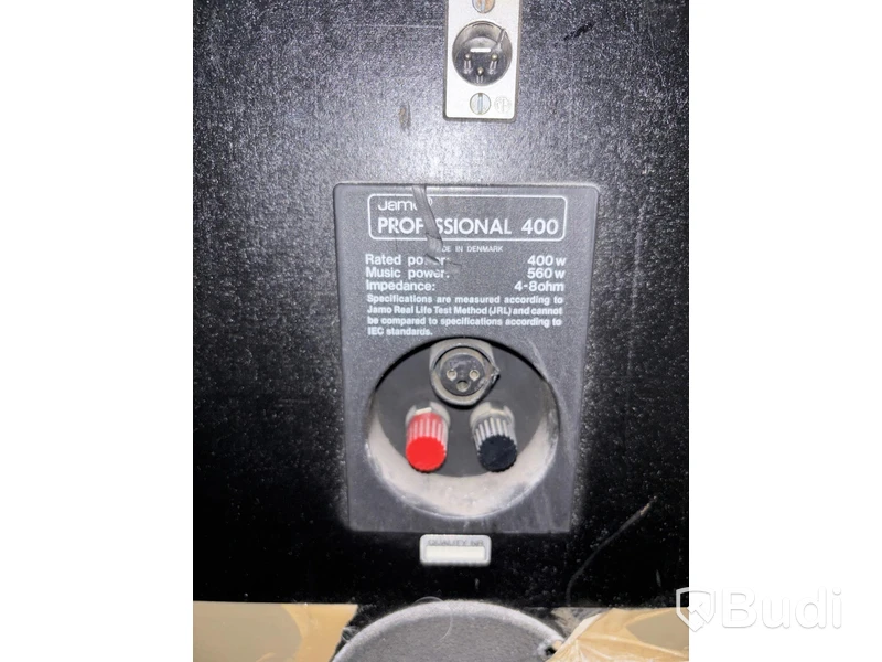 2 Jamo Professional 400 Speakers
