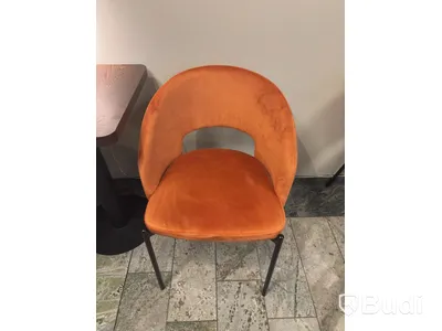 Table incl. 2 chairs