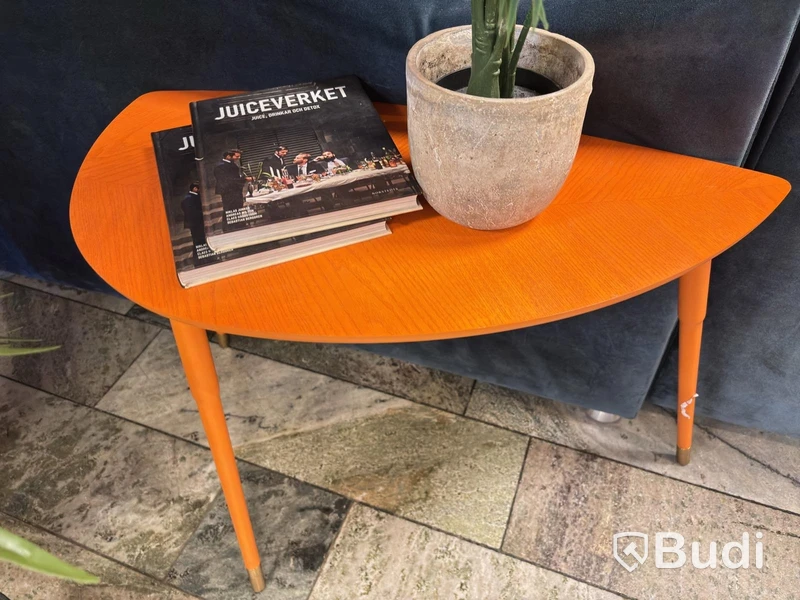 Side table incl. artificial plant