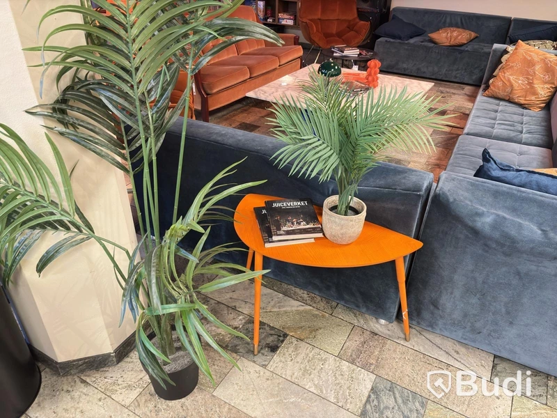 Side table incl. artificial plant