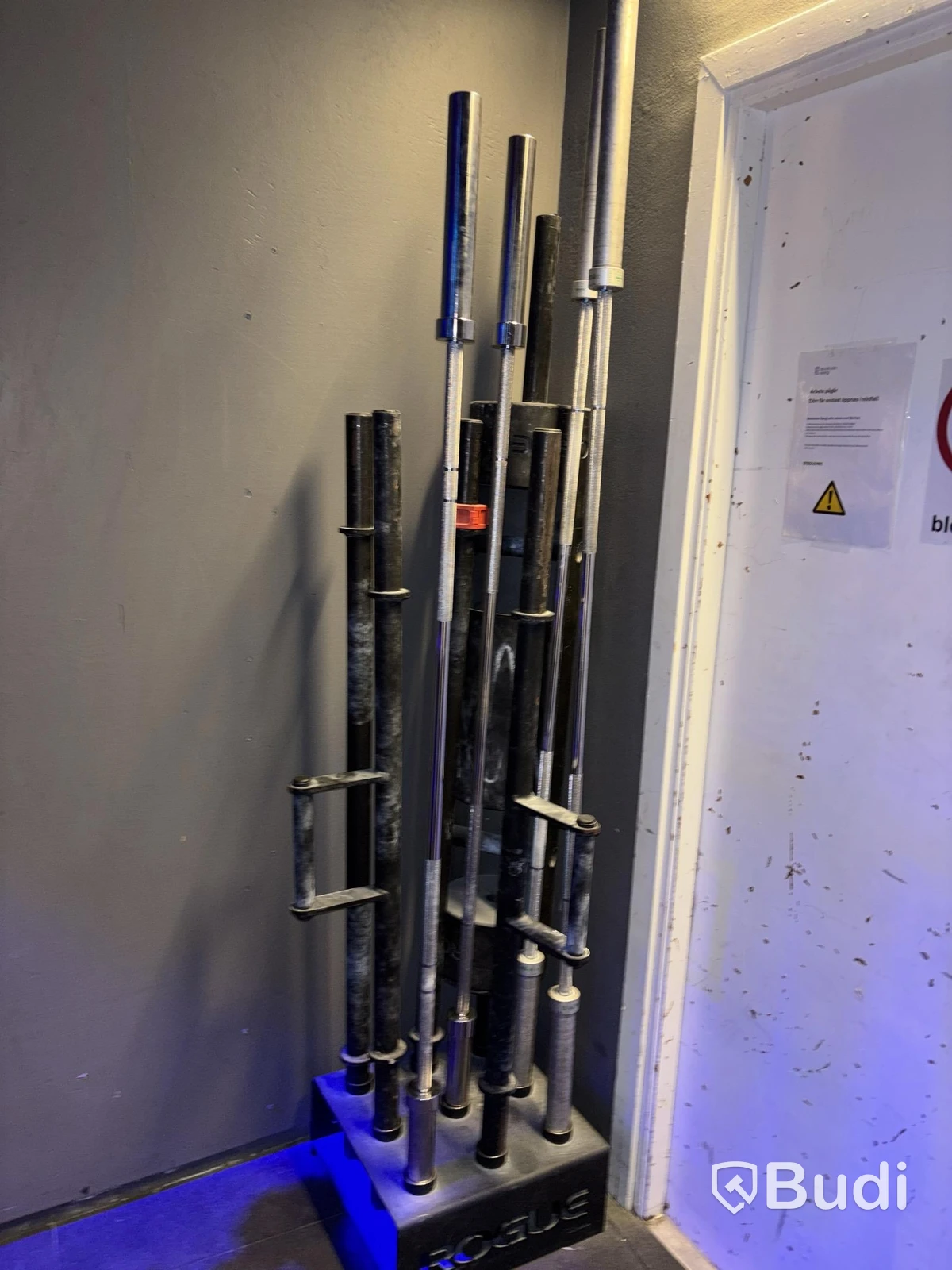 Rack incl. assorted bars, various lengths/weights