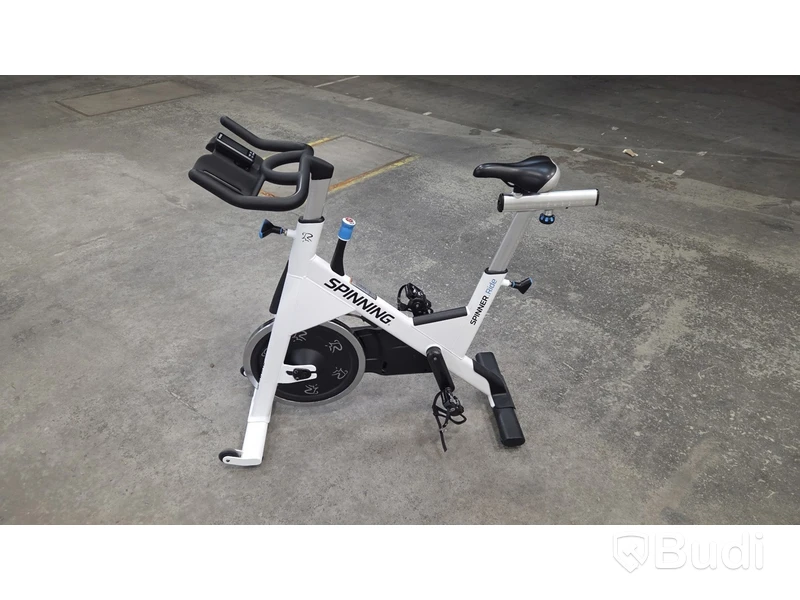 2 st spinningscyklar från Precor