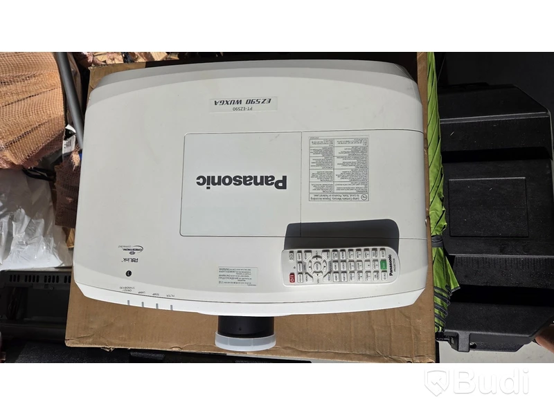 Panasonic projektor med större projektorduk