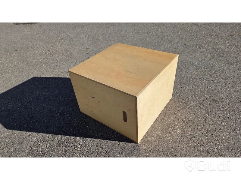 Plyobox i lackad plywood