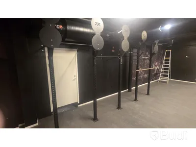 Crossfitrigg Kraftmark med numrerade hål
