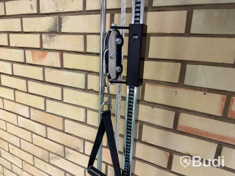 Wall-mounted lat pulldown machine – 2 pcs