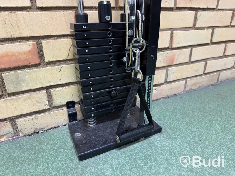 Wall-mounted lat pulldown machine – 2 pcs