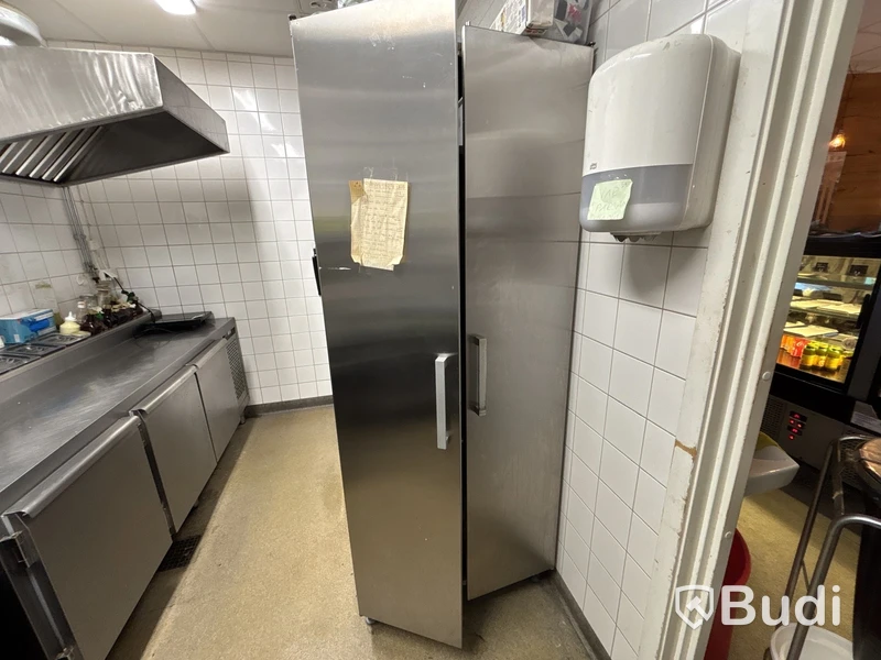 Skåp i rostfritt stål