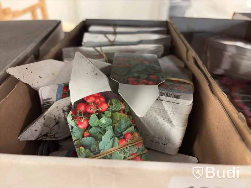 Plastkrukor, odlingstillbehör