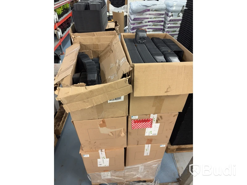 Plastkrukor, odlingstillbehör