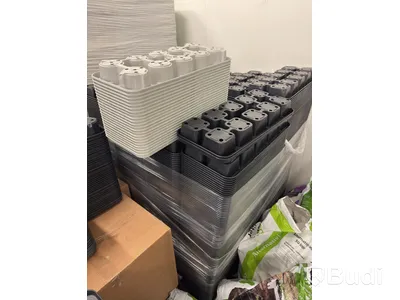 Plastkrukor, odlingstillbehör