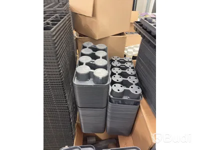 Plastkrukor, odlingstillbehör