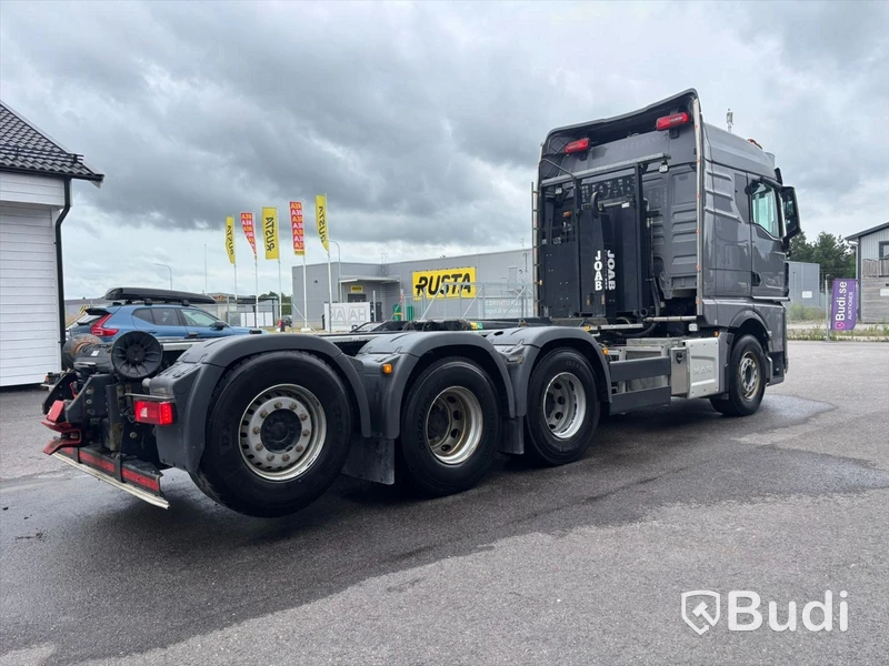 Tridem Hooklift Truck MAN TGX 35.520 8X4-4 BL CH -2023 | JOAB 24-tonne | Plough-equipped