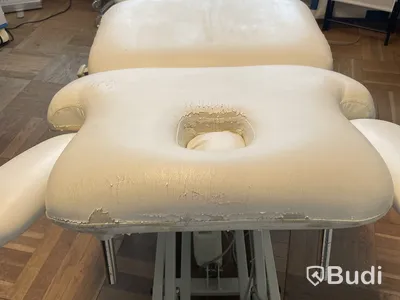 Vit behandlingsbädd/massagebädd