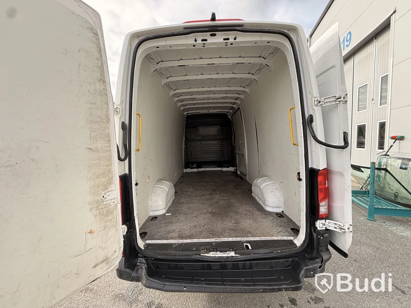 Skåpbil Volkswagen Crafter 35 2.0 TDI -2020 | Automatisk | 140hk