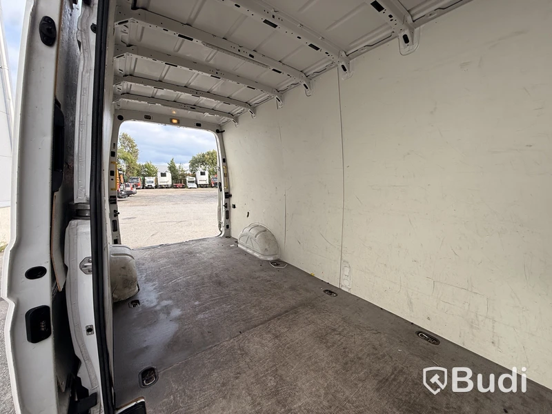 Skåpbil Volkswagen Crafter 35 2.0 TDI -2020 | Automatisk | 140hk
