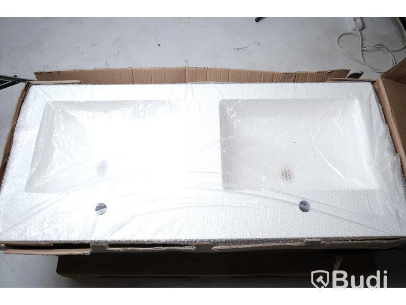 Handfat –  121 x 52 cm, två tvättställ.
