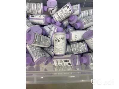 Parti med hårvårdsprodukter Olaplex