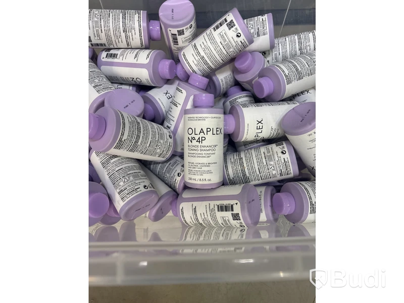Parti med hårvårdsprodukter Olaplex