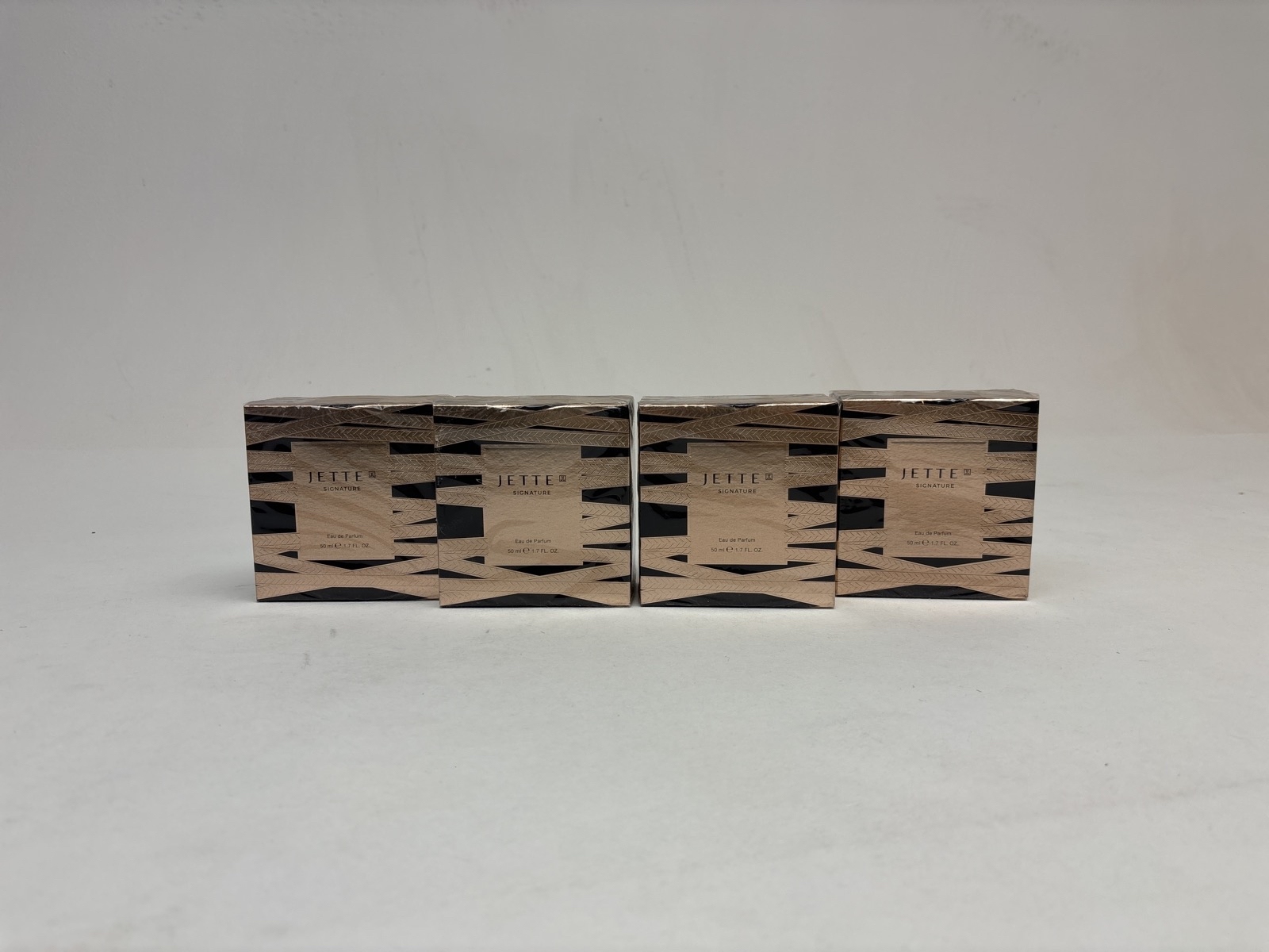 Parfymer Jette Signature