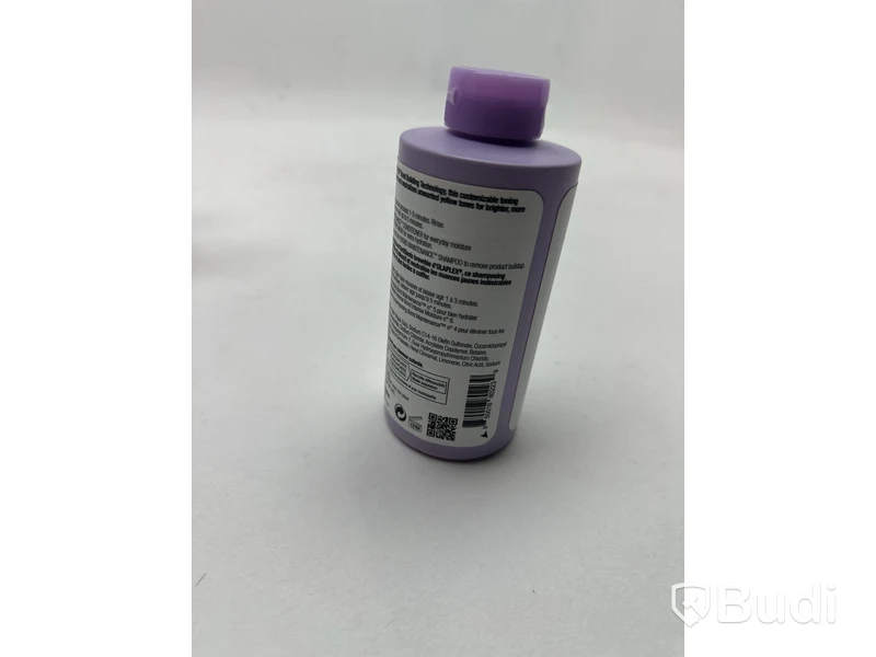 Parti med hårvårdsprodukter Olaplex