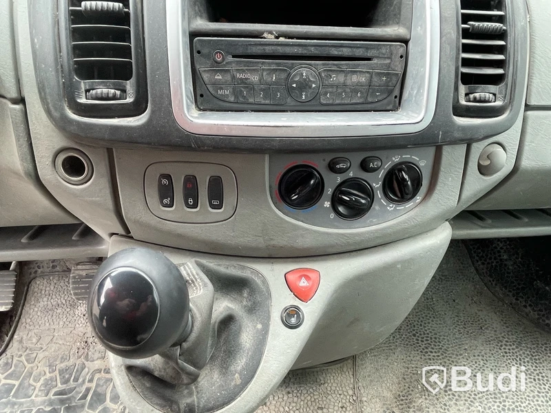 Opel Vivaro 2.9t 2.0 CDTI -2011 | Dragkrok