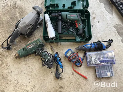 Tool lot with assorted power tools, incl. Bosch