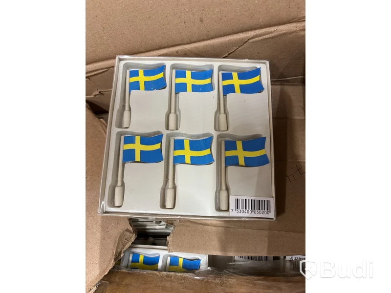 Parti med diverse inredningsföremål