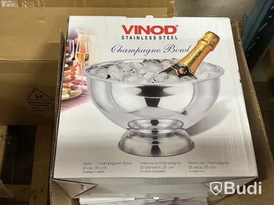 Parti med soldriven ficklampa, myggdödande lampa och champangeskål