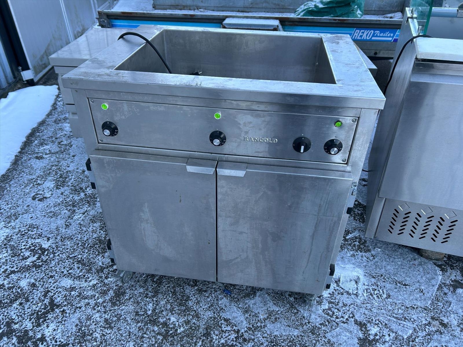 Bain-marie 2 x GN 1/1 with heated cabinet below and doors, Rancold