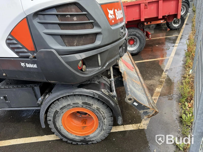 Bobcat E57W wheeled excavator, 2018, 2,155 hours