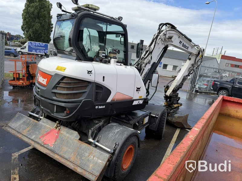 Bobcat E57W wheeled excavator, 2018, 2,155 hours