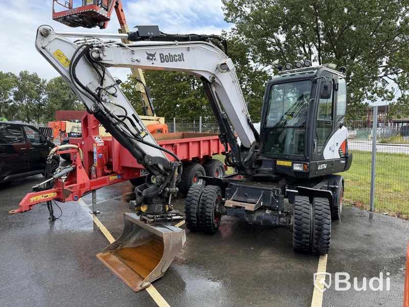 Bobcat E57W wheeled excavator, 2018, 2,155 hours