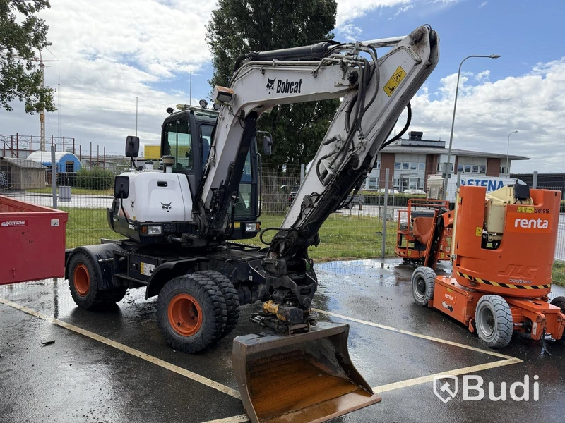 Bobcat E57W wheeled excavator, 2018, 2,155 hours