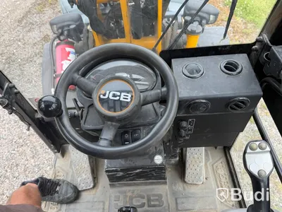 JCB Hjullastare 403 år 2020 Med tillbehör Planeringsskopa, Vikplog och Gafflar