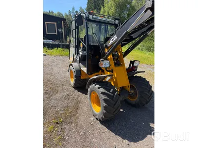 JCB Hjullastare 403 år 2020 Med tillbehör Planeringsskopa, Vikplog och Gafflar