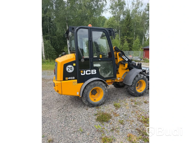 JCB Hjullastare 403 år 2020 Med tillbehör Planeringsskopa, Vikplog och Gafflar