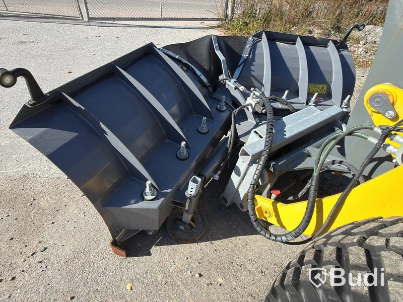 Wacker Neuson WL52 wheel loader, 2024 (248 hours), with plow and sand spreader